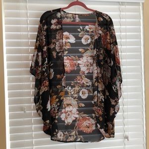 Black floral kimono